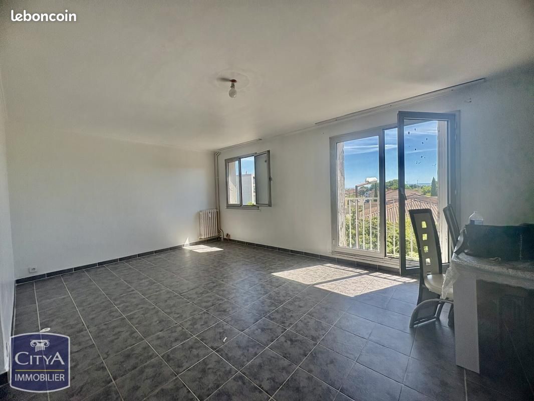 Appartement 4 pièces 75 m² · à Avignon · 75 m² · 85 000 €