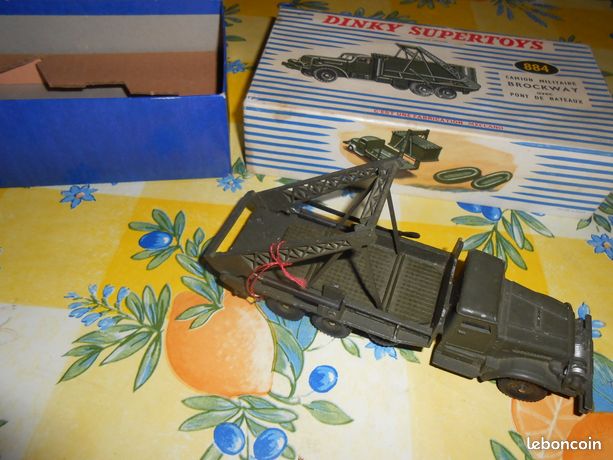 Dinky Toys N°884 – Camion Brockway, échelle 1/43, Zamak, Très Bon état + Boîte