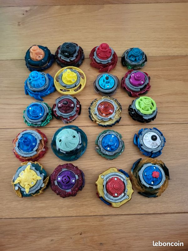 Lot De 14 Toupilles GÉNÉRIQUES Beyblade Burst - 8 Modèles Différents - Neuf, Déstockage