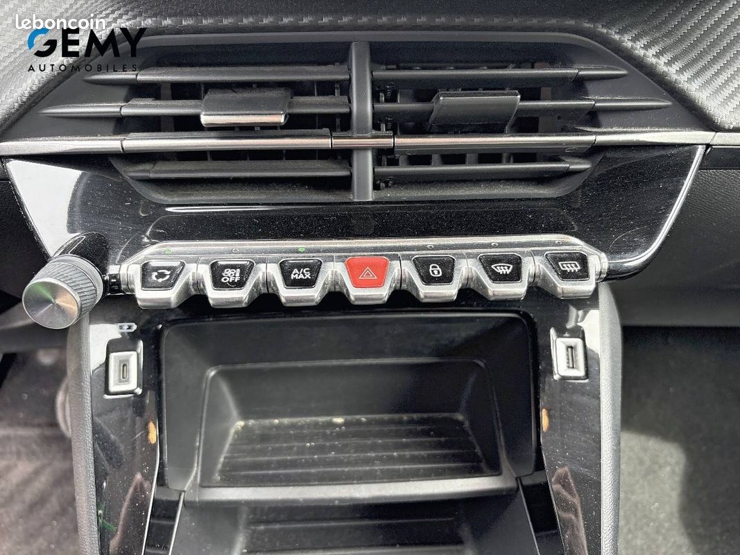 PEUGEOT 208 PureTech 75 S&S BVM5 Style (image 17)