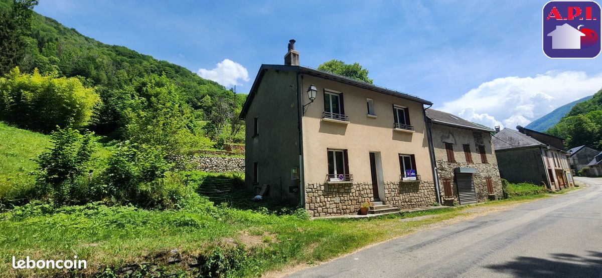 Maison 5 pièces 98 m² · à Massat · 98 m² · 100 000 €