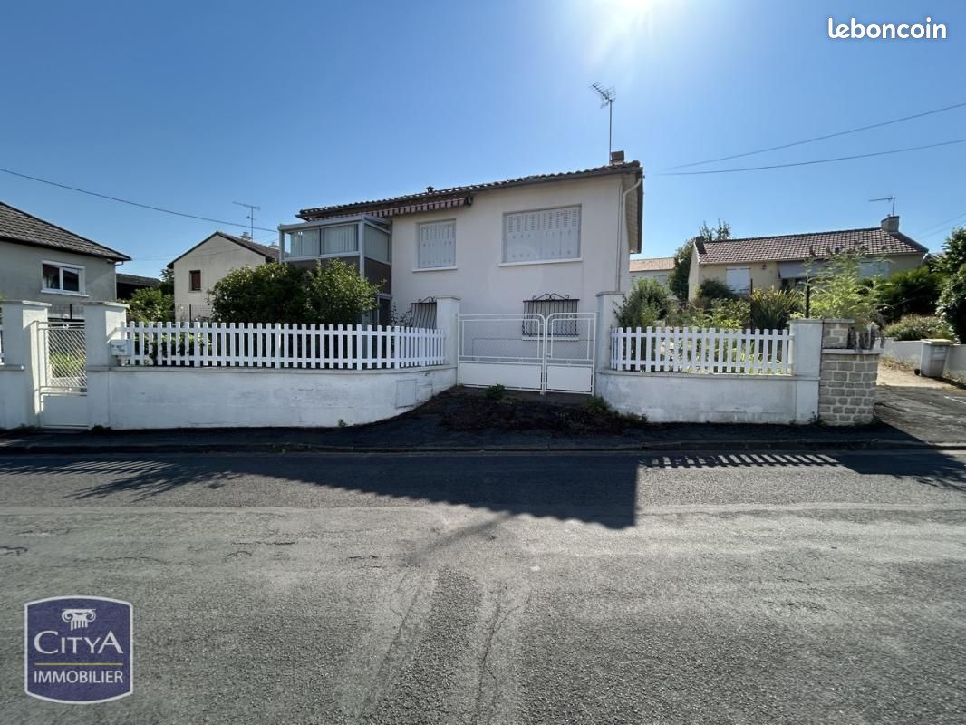Maison 7 pièces 134 m² · à Poitiers · 134 m² · 183 000 €