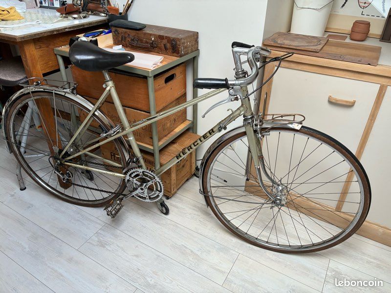 vélo ancien de route MERCIER ANNEE73
