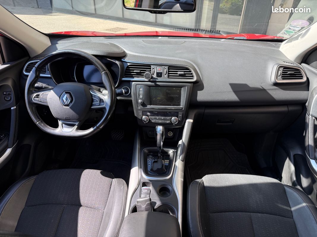 RENAULT KADJAR 1.2 TCE 130ch ENERGY INTENS BVA - TOIT PANORAMIQUE - SUIVI COMPLET - CAMERA - CARPLAY (image 17)