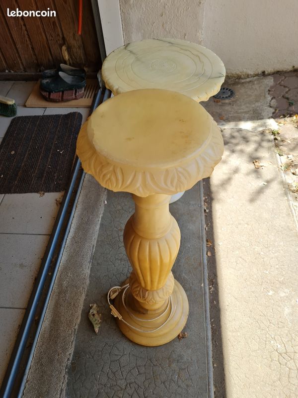 Colonne et sellette en albatre (image 1)