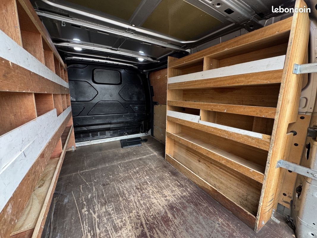 Ford transit custom fourgon 340 l1h1 2.0 ecoblue 130 ss bva limited (image 19)