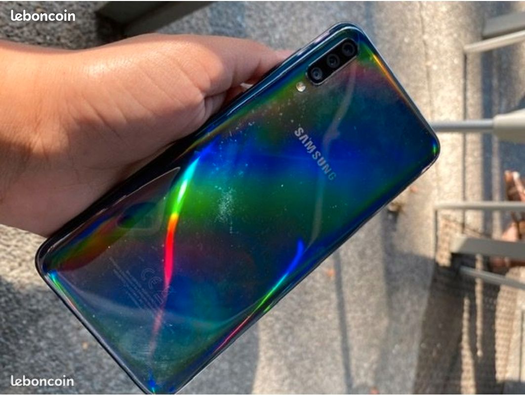 Samsung A70 très bonne état (image 2)