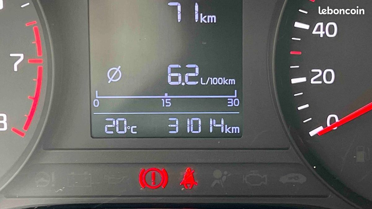KIA Rio 1.0L T-GDi 100 ch ISG Urban Edition (image 14)