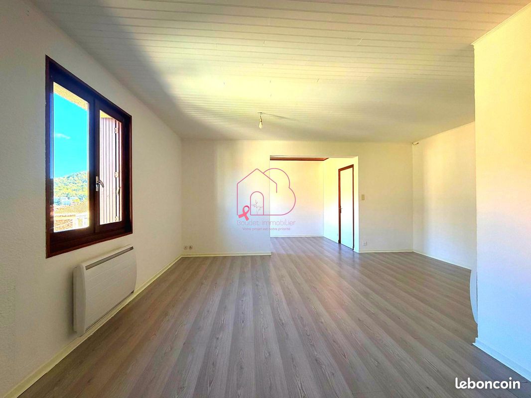Appartement 2 pièces 59 m² · à Decazeville · 59 m² · 420 €/mois