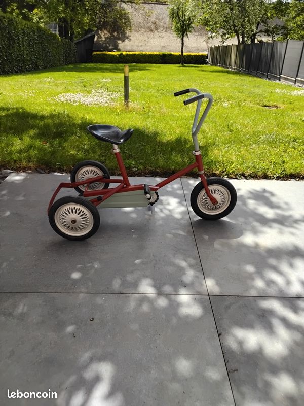 Velo tricycle (image 1)