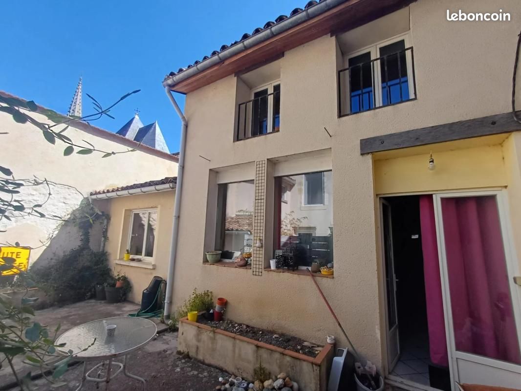 Maison 3 pièces 75 m² · à Cadillac-sur-Garonne · 75 m² · 75 000 €