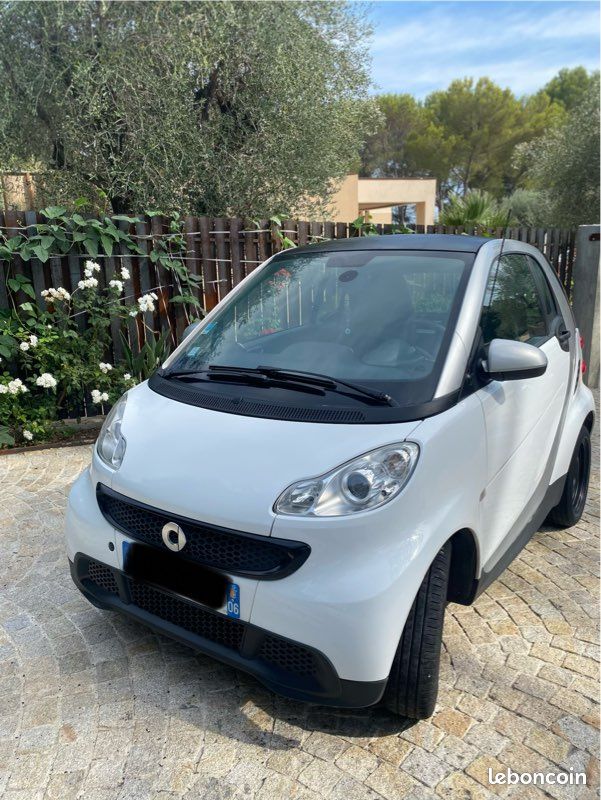 Smart fortwo 2012 (image 1)