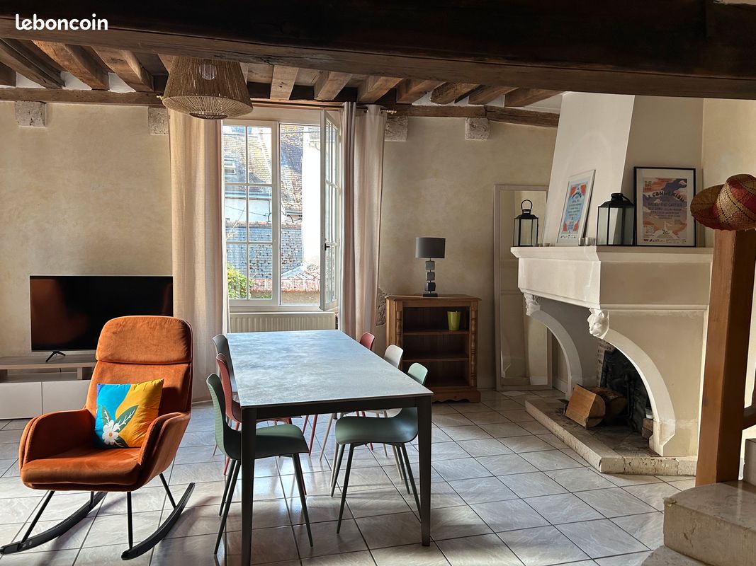 Maison 5 pièces 140 m² · à Blois · 140 m² · 1 230 €