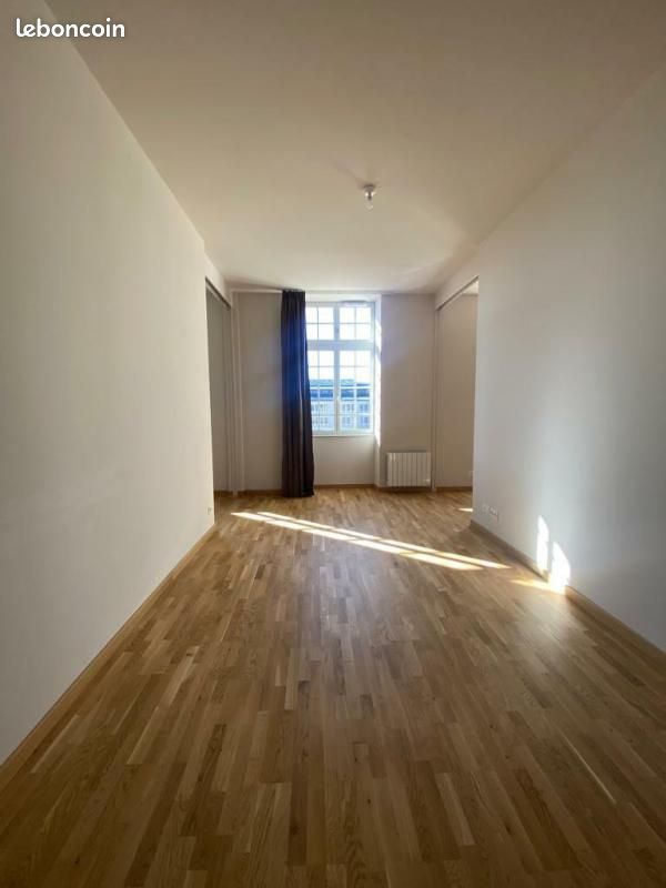 Appartement 3 pièces 95 m² - Poitiers 86000 (image principale 0)