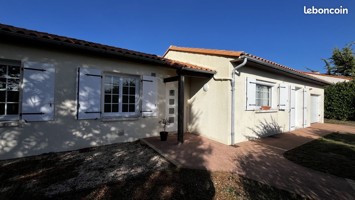 Maison 4 pièces 99 m² · à Vouillé · 99 m² · 856 €/mois