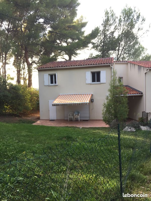 Maison 5 pièces 100 m² · à Bouc-Bel-Air · 100 m² · 2 250 €