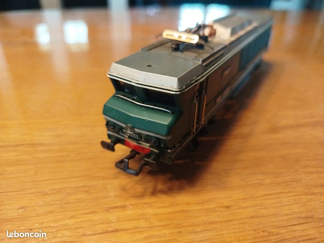 Caisse Locomotive électrique Jouef CC 15005 - Occasion Bon état - Toit Gris - échelle HO Probable