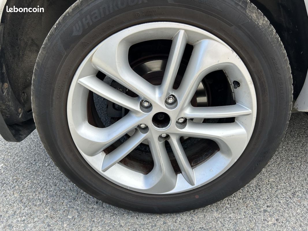 RENAULT KOLEOS 2.0 dCi FAP - 150 - BVA 4x4 Euro 5 Bose Edition (image 18)