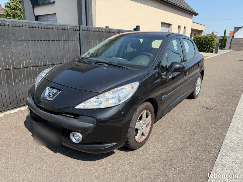 Peugeot 207 (image 1)
