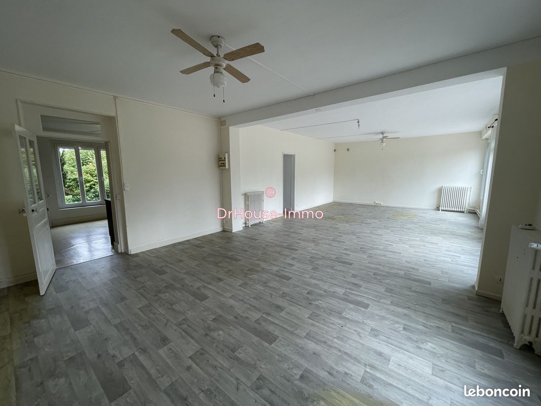 Maison 8 pièces 198 m² · à Avord · 198 m² · 194 900 €
