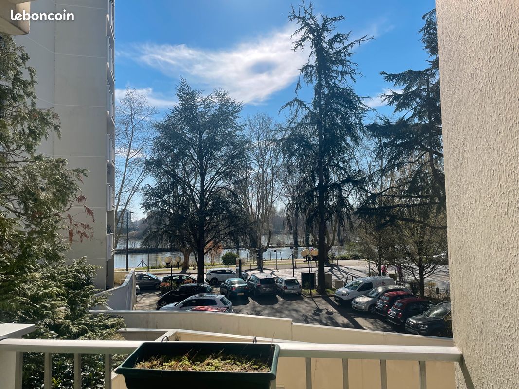 Appartement 5 pièces 101 m² · à Orléans · 101 m² · 230 000 €