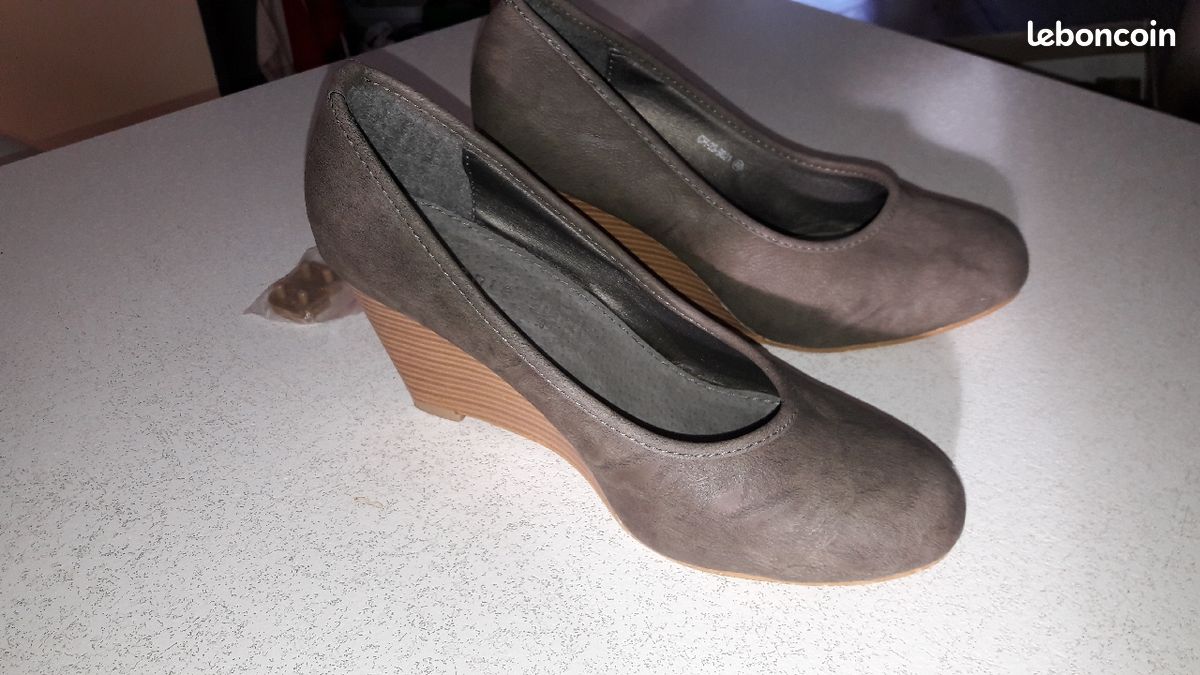 Chaussure femme taille 40 (image 1)