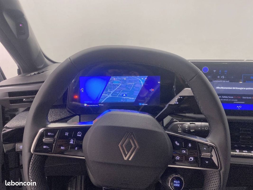 RENAULT Clio E-Tech full hybrid 160 ch Techno (image 19)