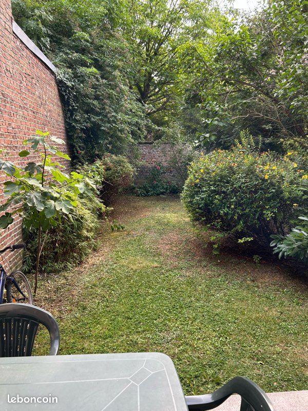 Appartement 2 pièces 57 m² · à La Madeleine · 57 m² · 860 €