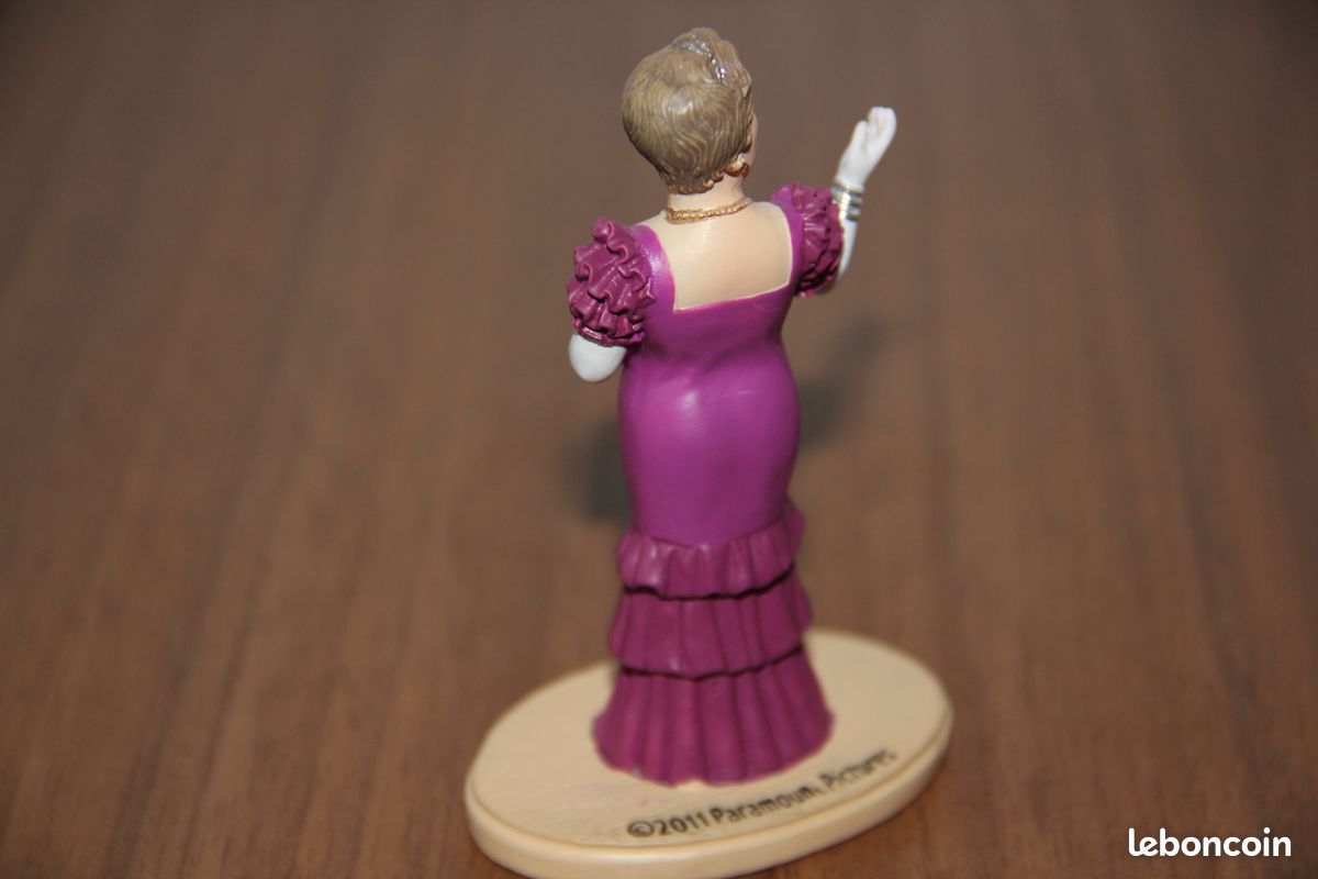 Figurine La CASTAFIORE (image 2)