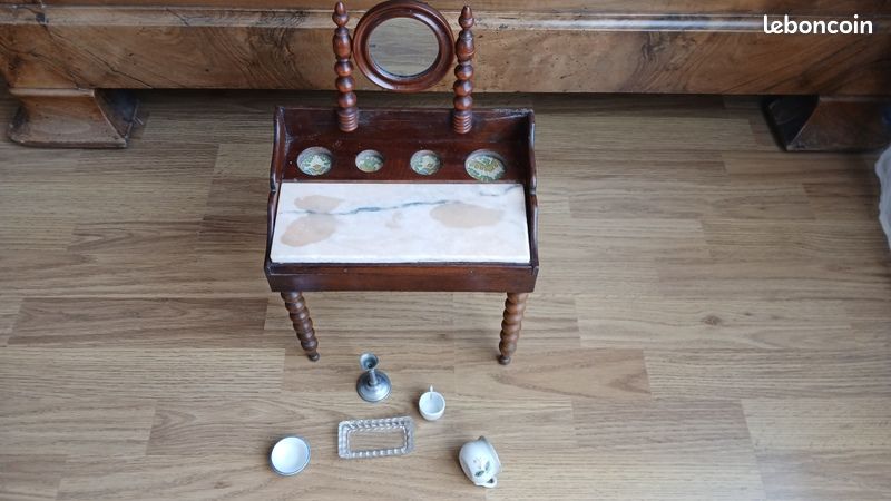 Table De Toilette En Tôle De Poupée Époque1930/1940