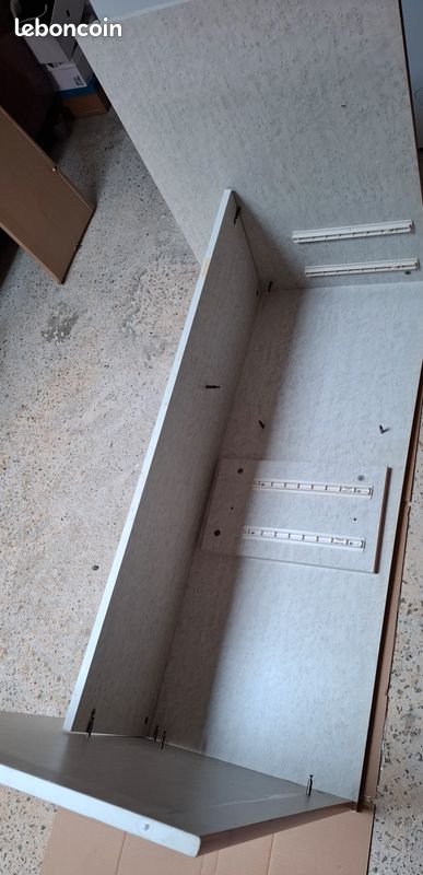 Bureau (image 4)