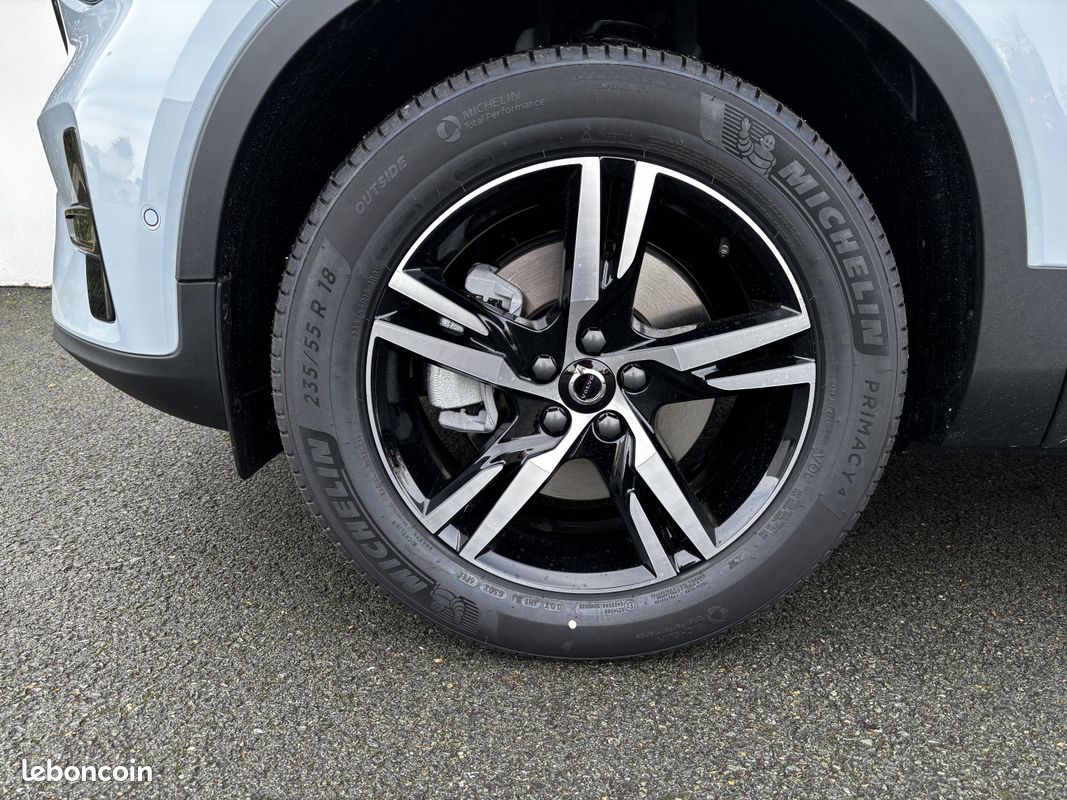 VOLVO XC40 B3 163 ch DCT7 Plus (image 5)