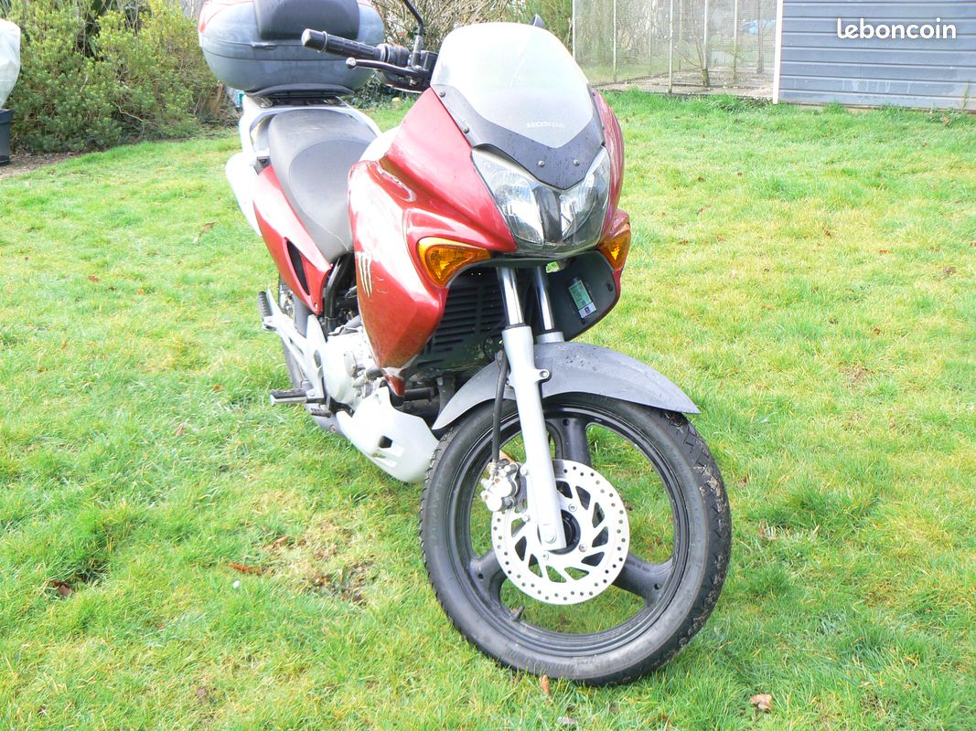 Varadero 125 (image 3)