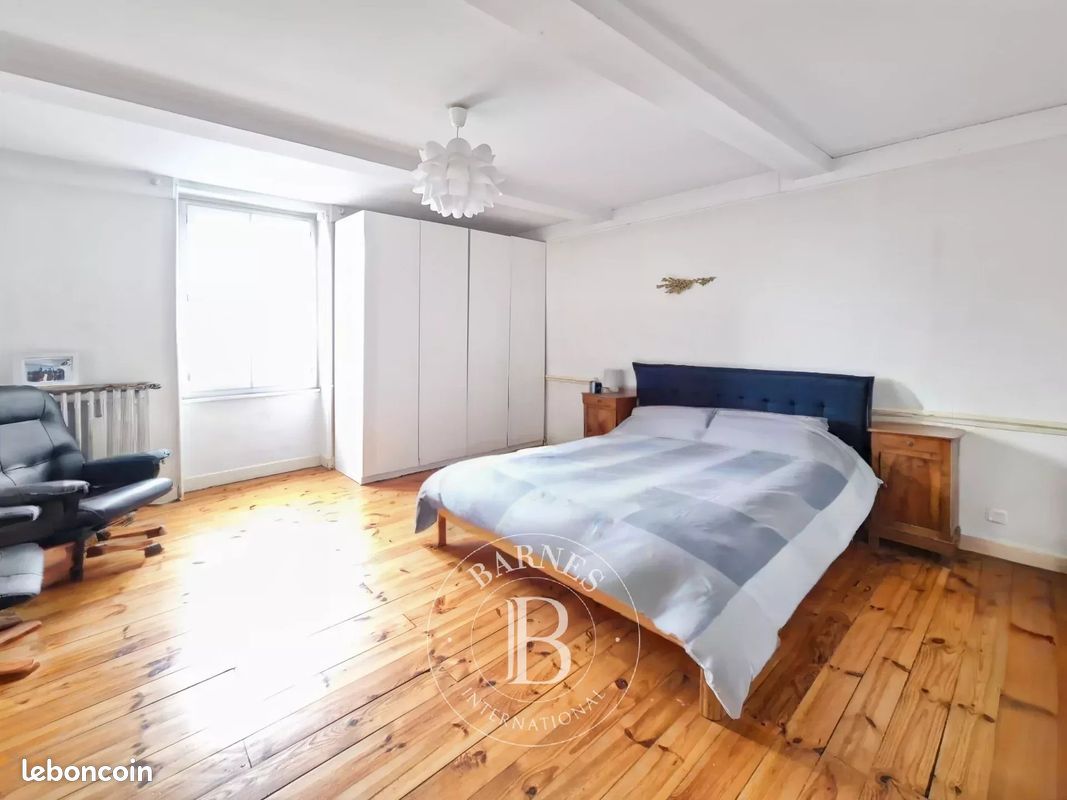 Maison 10 pièces 243 m² (image 6)