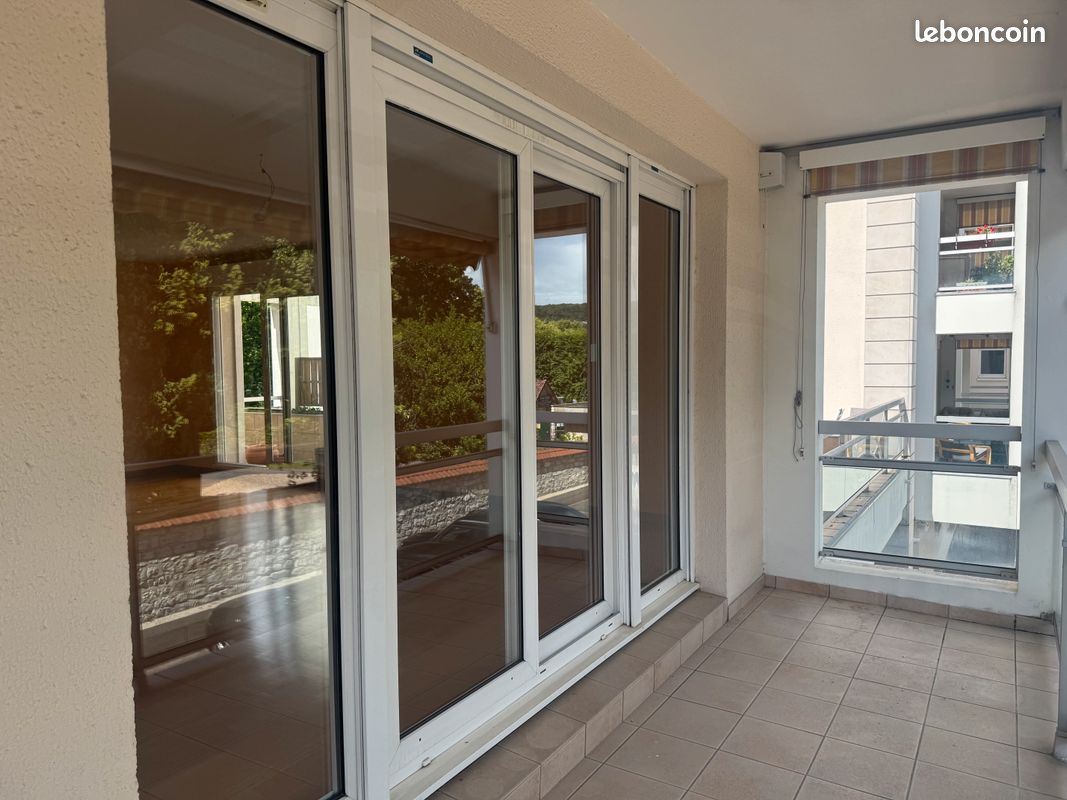 Appart F4 - 100 m² - 3 chambres - terrasse- balcon - cave - parking VERNON centre (image 5)