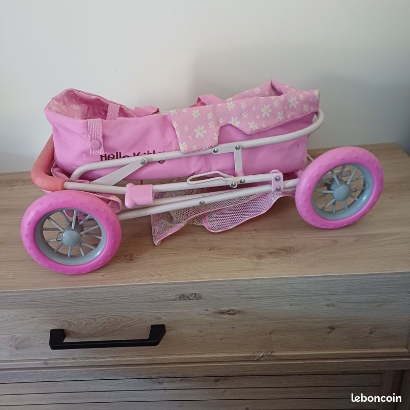 Poussette hello kitty (image 3)