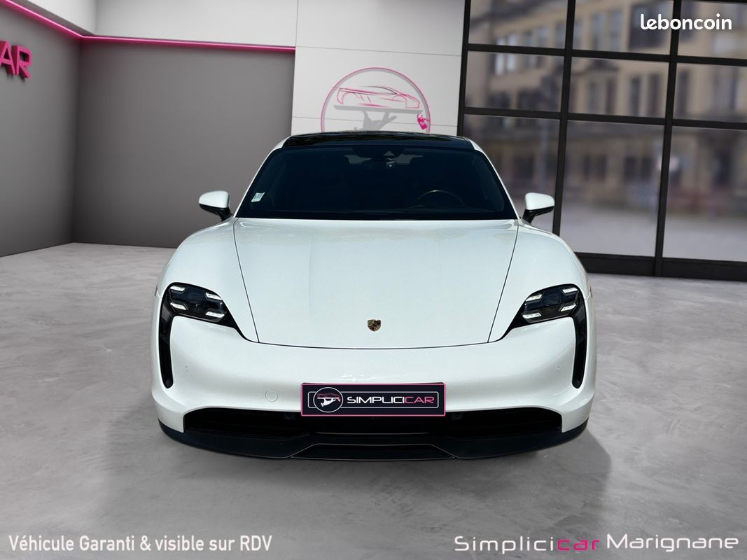 PORSCHE TAYCAN 4S 530 ch GARANTIE PORSCHE APPROVED - ECRAN PASSAGER - BOSE - TOIT PANO - CAM 360 - (image 8)