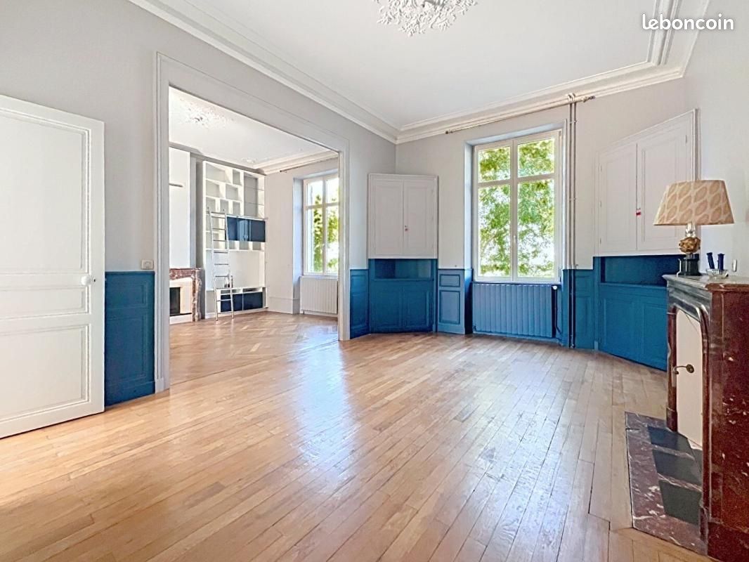 Maison 9 pièces 300 m² · à Le Mans · 300 m² · 720 000 €