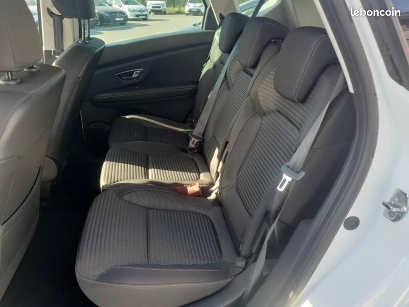 Renault Scénic 1.7 Blue dCi 120ch Intens EDC (image 8)