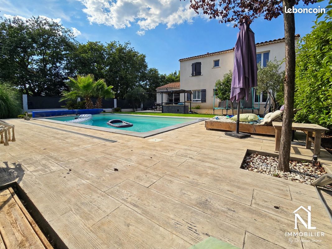 Maison 5 pièces 113 m² · à Forcalqueiret · 113 m² · 420 000 €