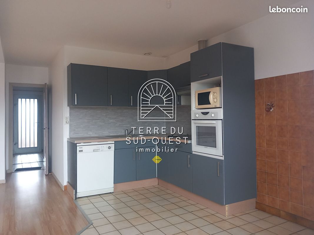 Appartement 4 pièces 89 m² · à Artix · 89 m² · 172 000 €