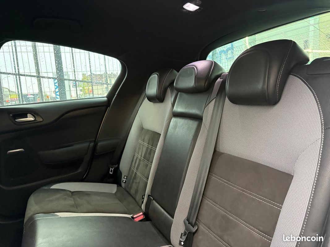 DS DS4 Crossback Sport Chic 1.6 bluehdi 120 EAT6 (image 11)