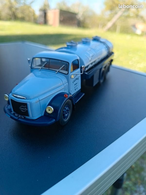 VOLVO N 88 Citerne Blanche 1967 IXO Camion d'autrefois 1/43 en boite