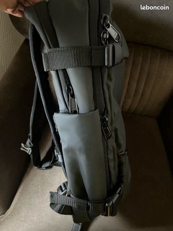 Sacs de voyage sous vide – Sac à dos scellé par compression sous Sacs de voyage sous vide – Sac à dos scellé par compression sous