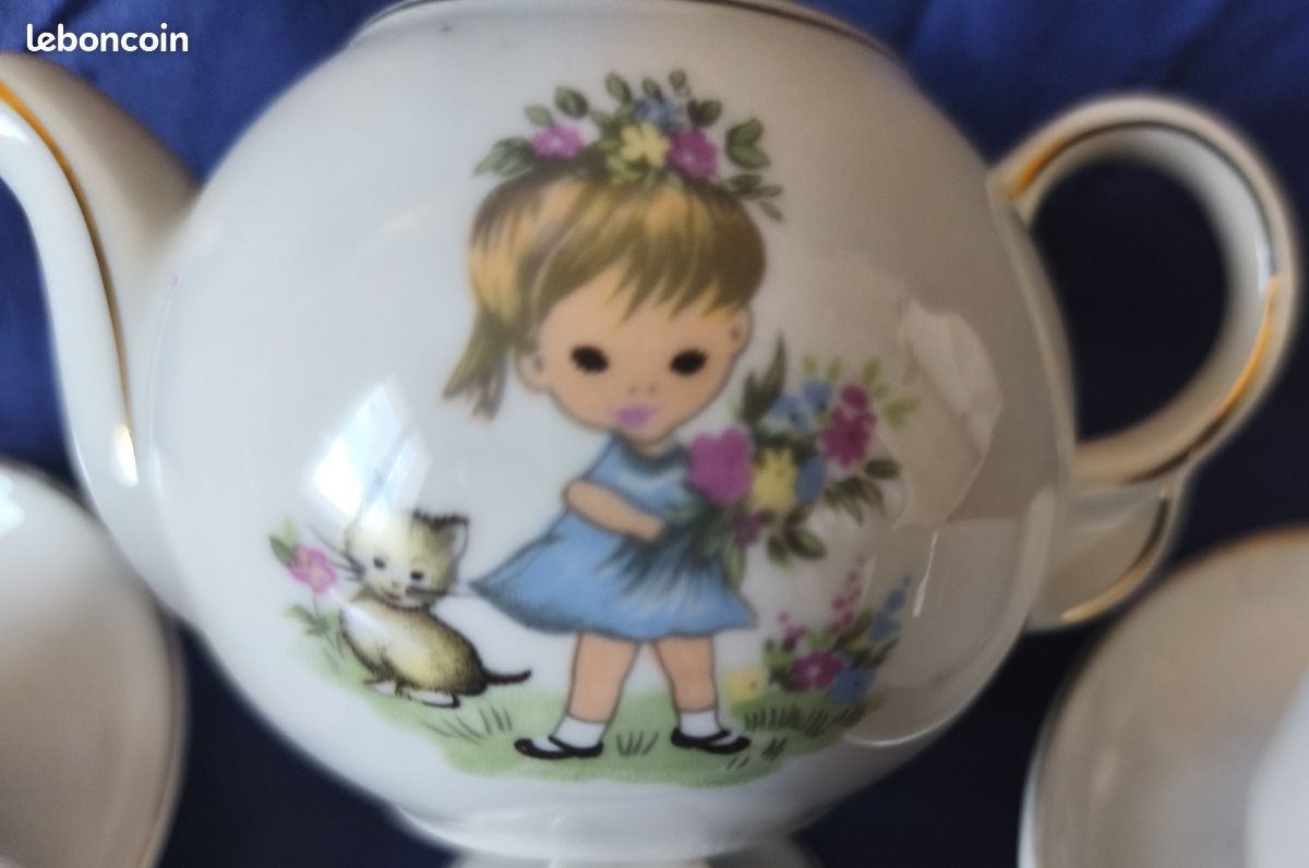 Très jolie dînette de poupée service à café complet