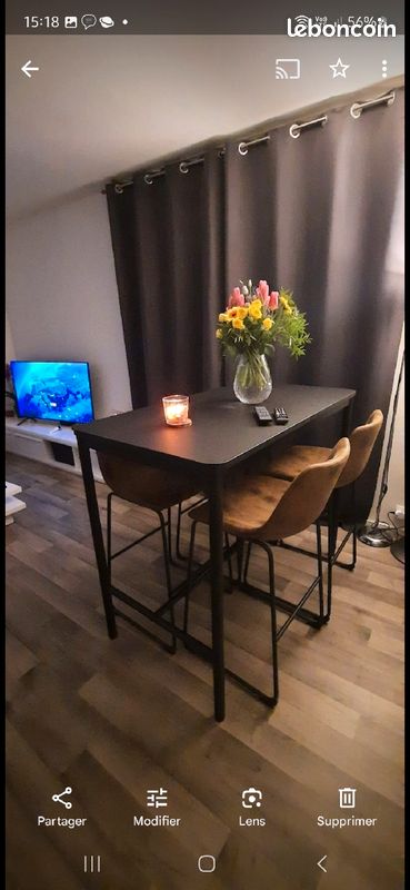 Table + fauteuil (image 1)