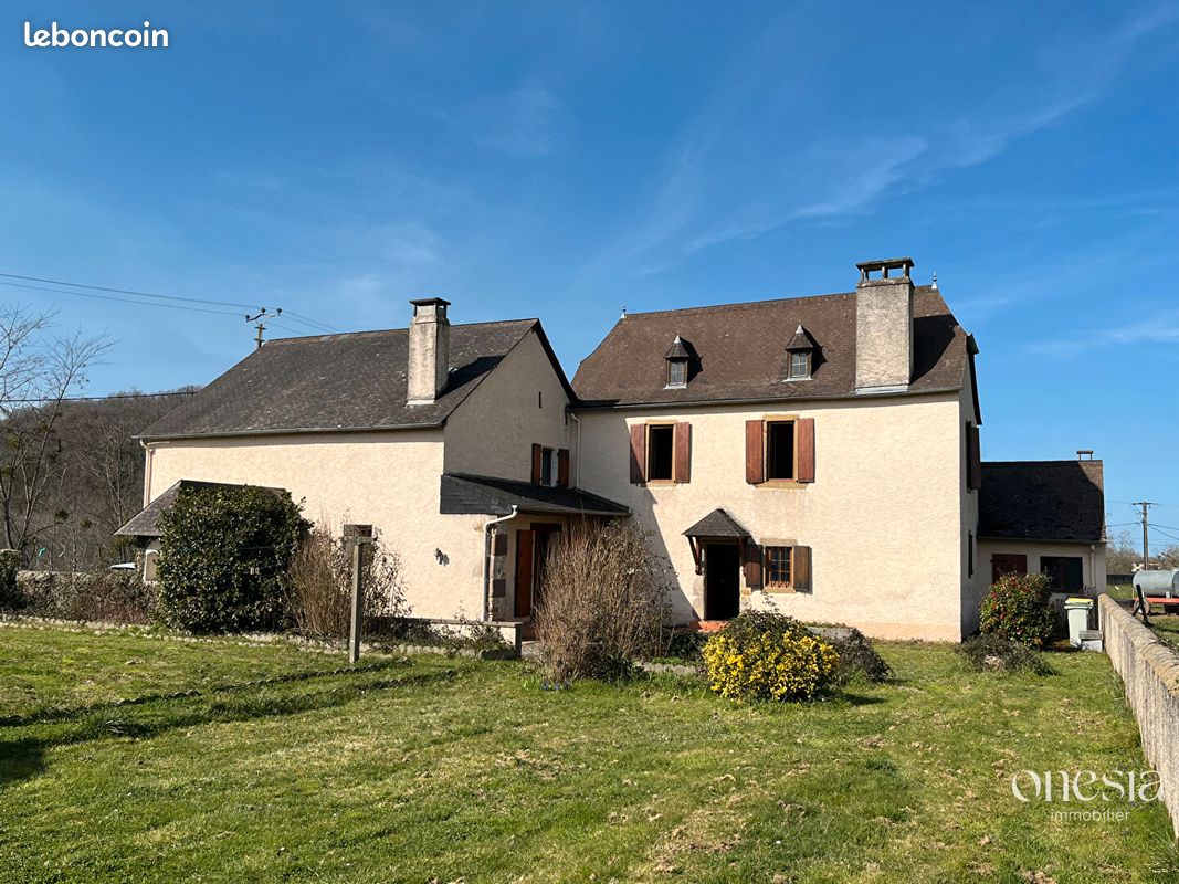 Maison 5 pièces 154 m² · à Oloron-Sainte-Marie · 154 m² · 245 500 €
