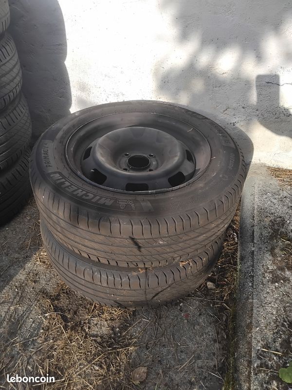 Roues complètes 207 / 208 / C3 (image 1)