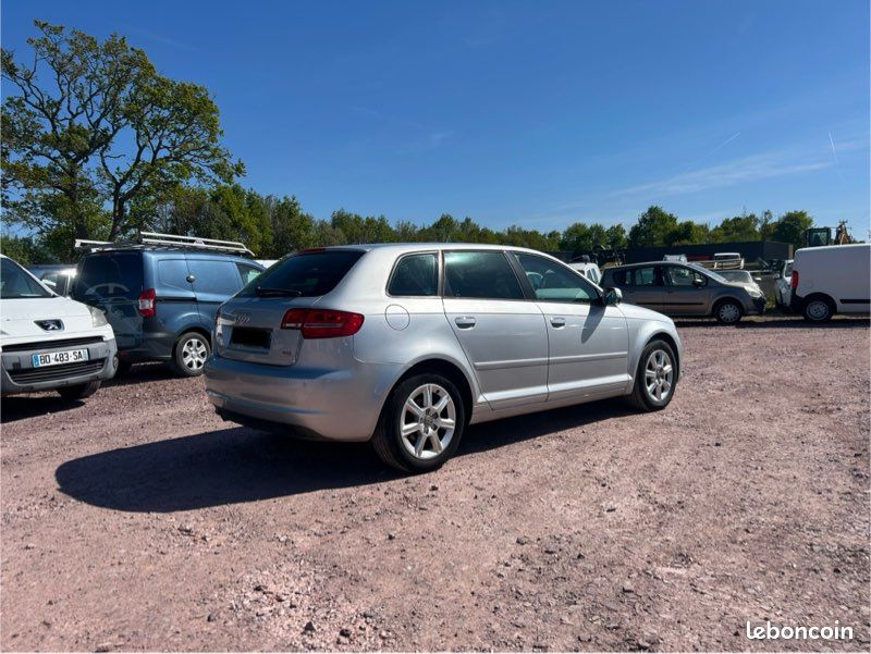 Audi A3 SPORTBACK 1.6 TDI 105 Cv (image 2)