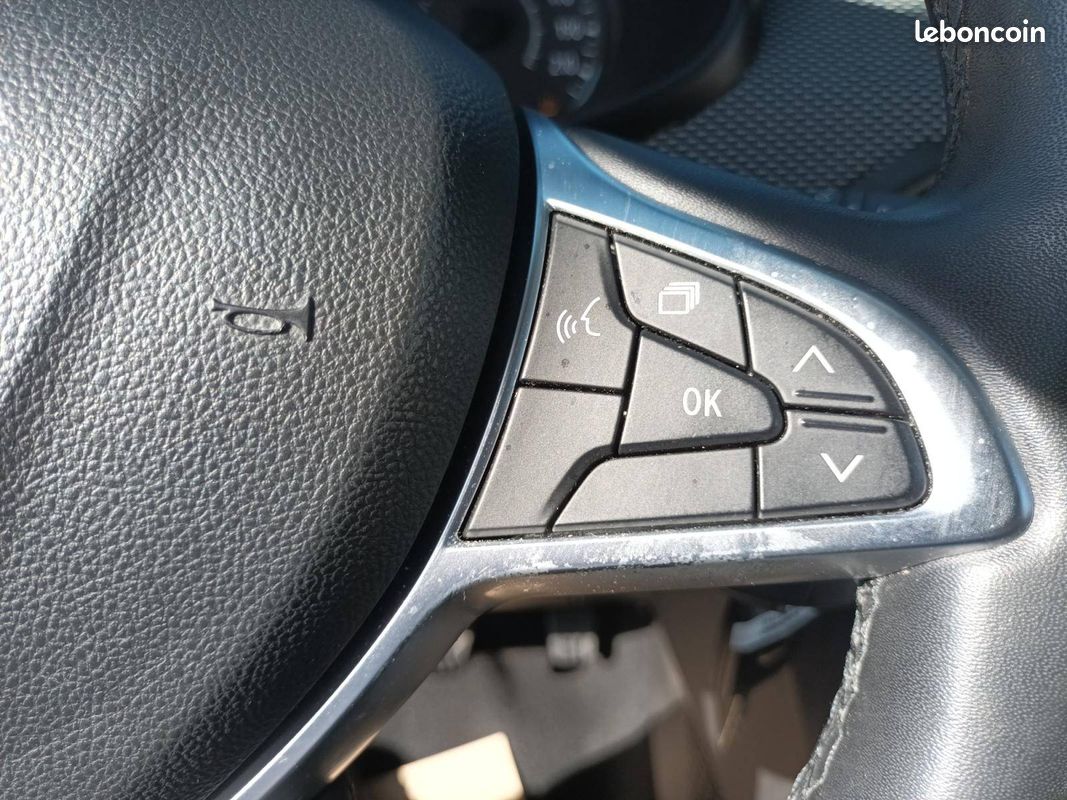 DACIA Sandero SCe 65 - 22 Confort (image 24)